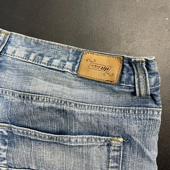 Urban Pipeline Women’s Relaxed Bootcut Jeans Light Wash Denim Size 36x32 - Picture 8 of 9